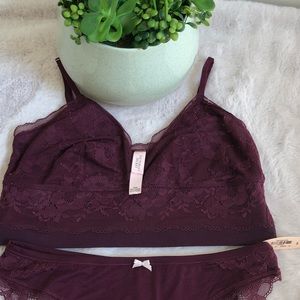 Victoria's Secret Intimates & Sleepwear - Victoria’s Secret Lace Bralette Victoria's Secret Intimates & Sleepwear - Victoria’s Secret Lace Bralette